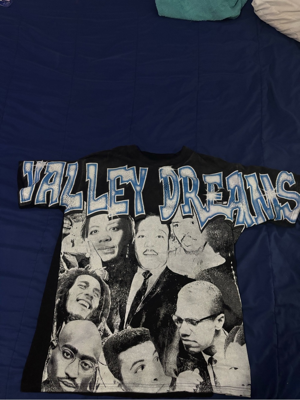 Unbranded Black 'Valley Dreams' Graphic Tee